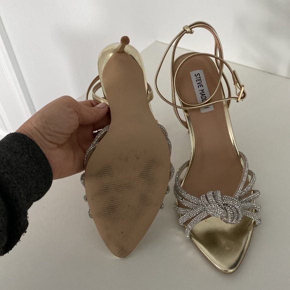 Stunning Pair of Steve Madden Able Gold Stilettos in Size 9 - Worn once! - Picture 4 of 5